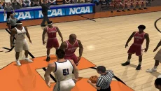 NCAA College Basketball 2K3 - 一款体育游戏类型的游戏