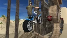 Motorbike - 一款摩托赛车类型的游戏
